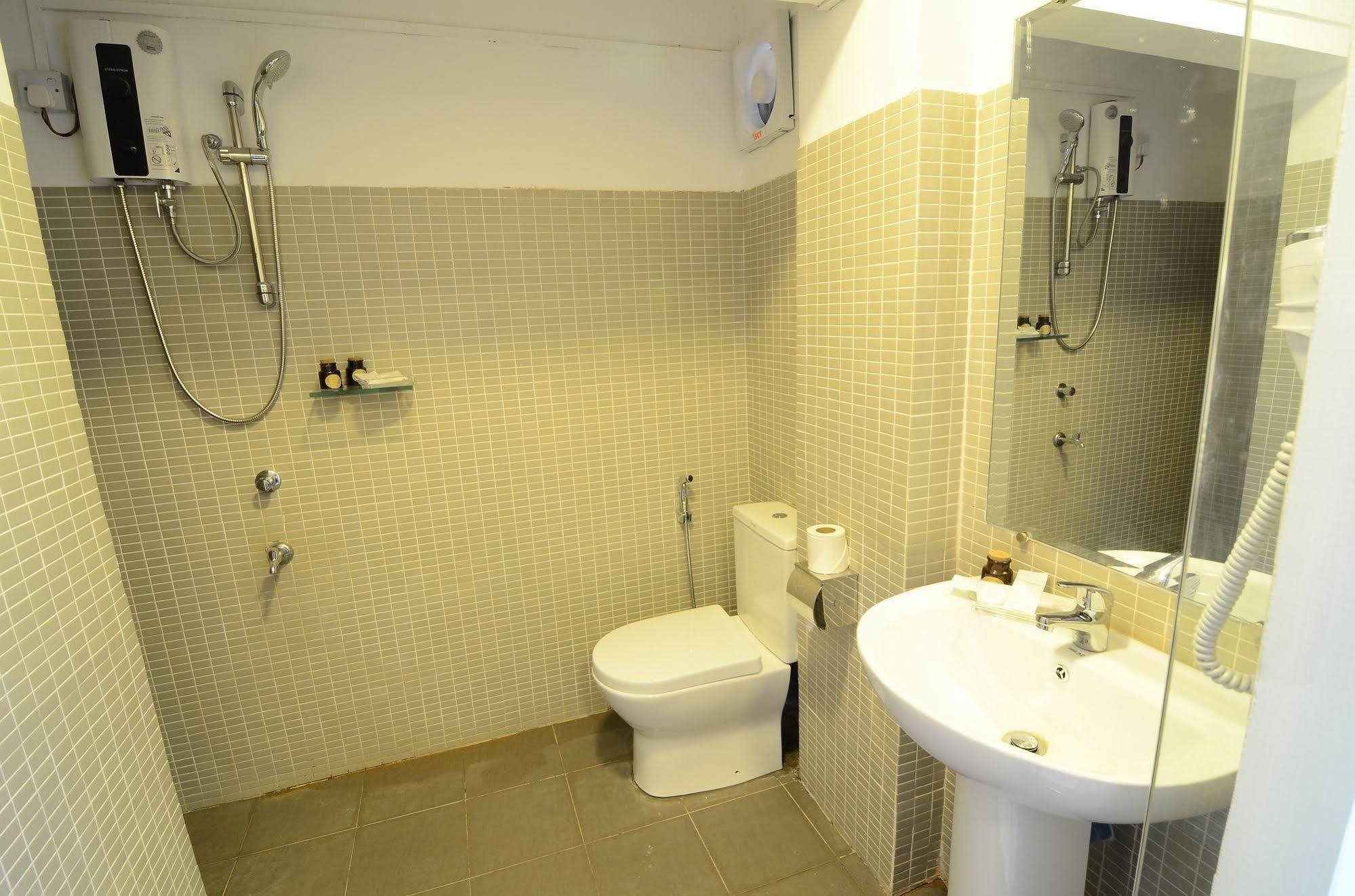 Vista Residence Янгон Екстер'єр фото